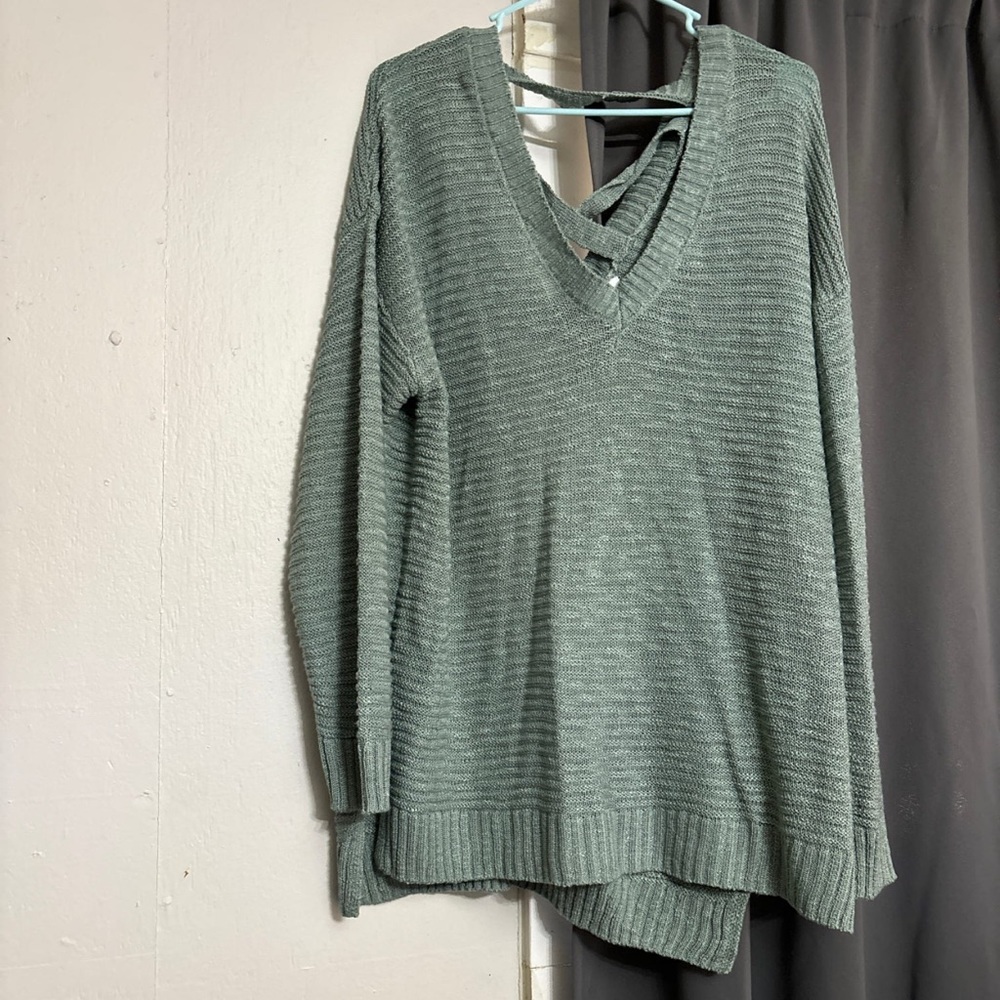 Sweater bundle - Picture 2 of 2